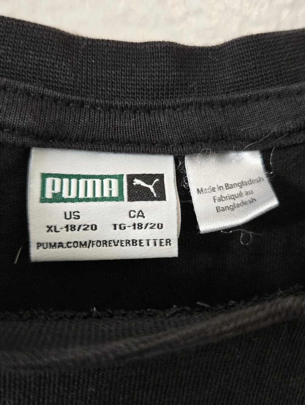 PUMA Essentials Black Logo T-shirt